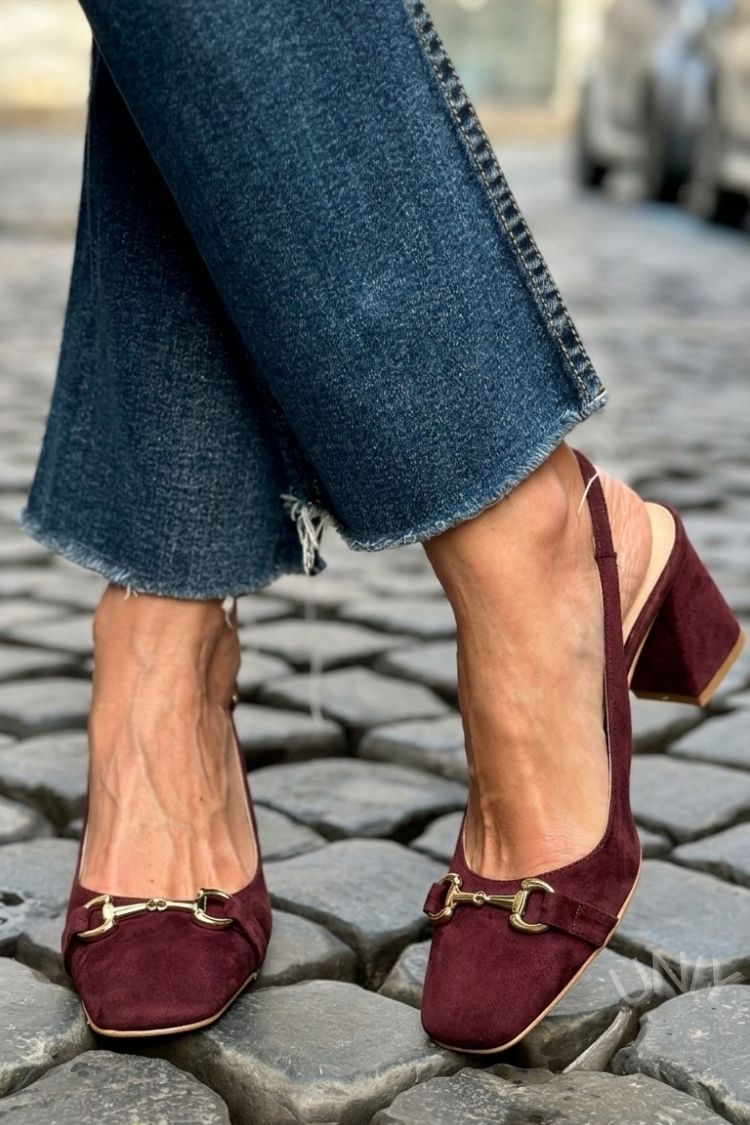 Burgundy / US 11