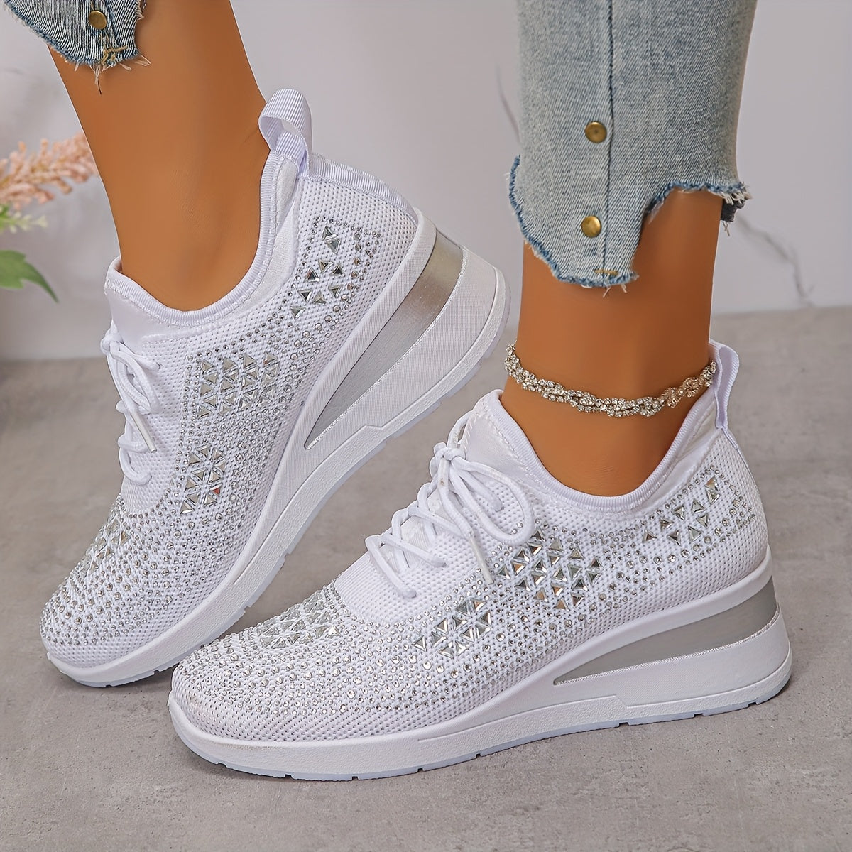 White / 43