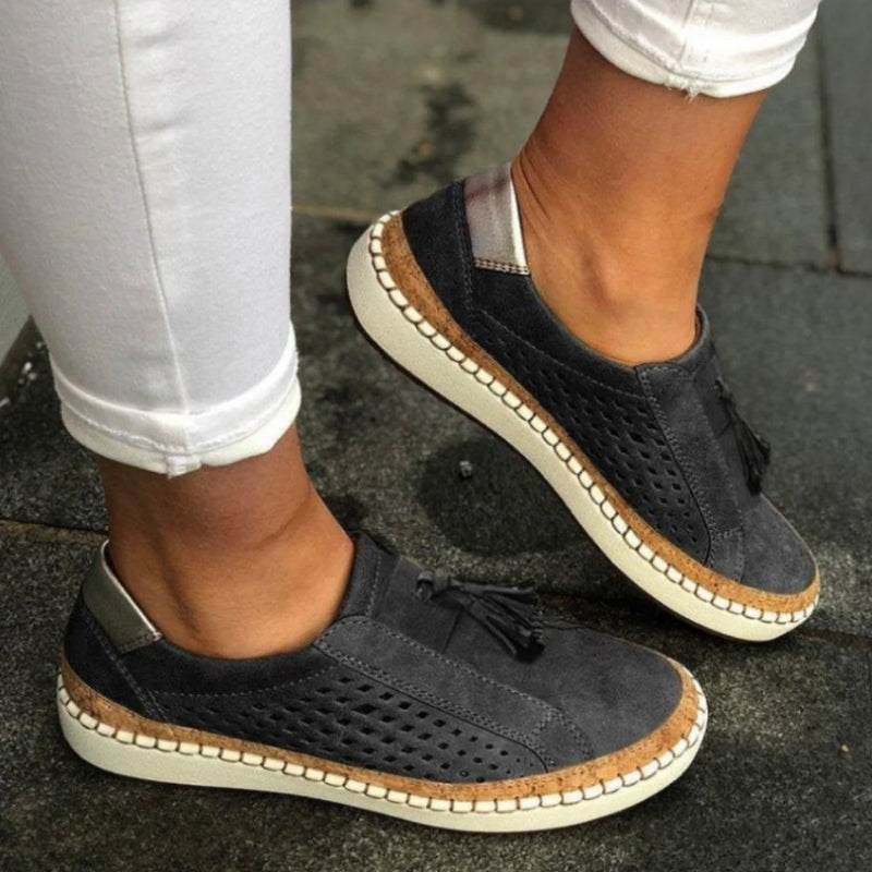 Black (Almost sold out!) / 12