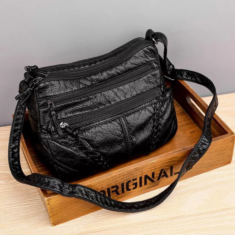 Black / 23x17x12 cm (9.1 x 6.7 x 4.7 in)