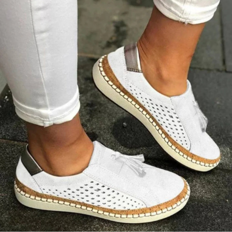 White (Almost sold out!) / 12