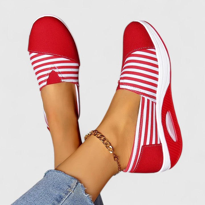 Red / 11 US | 42 EU