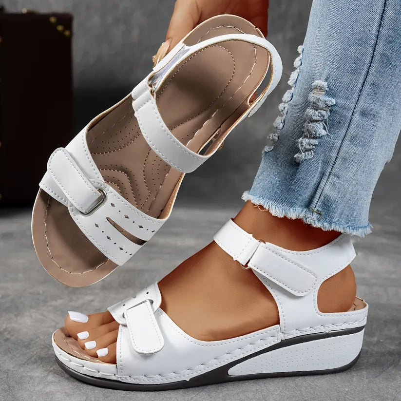 White / US 12 – 12.5