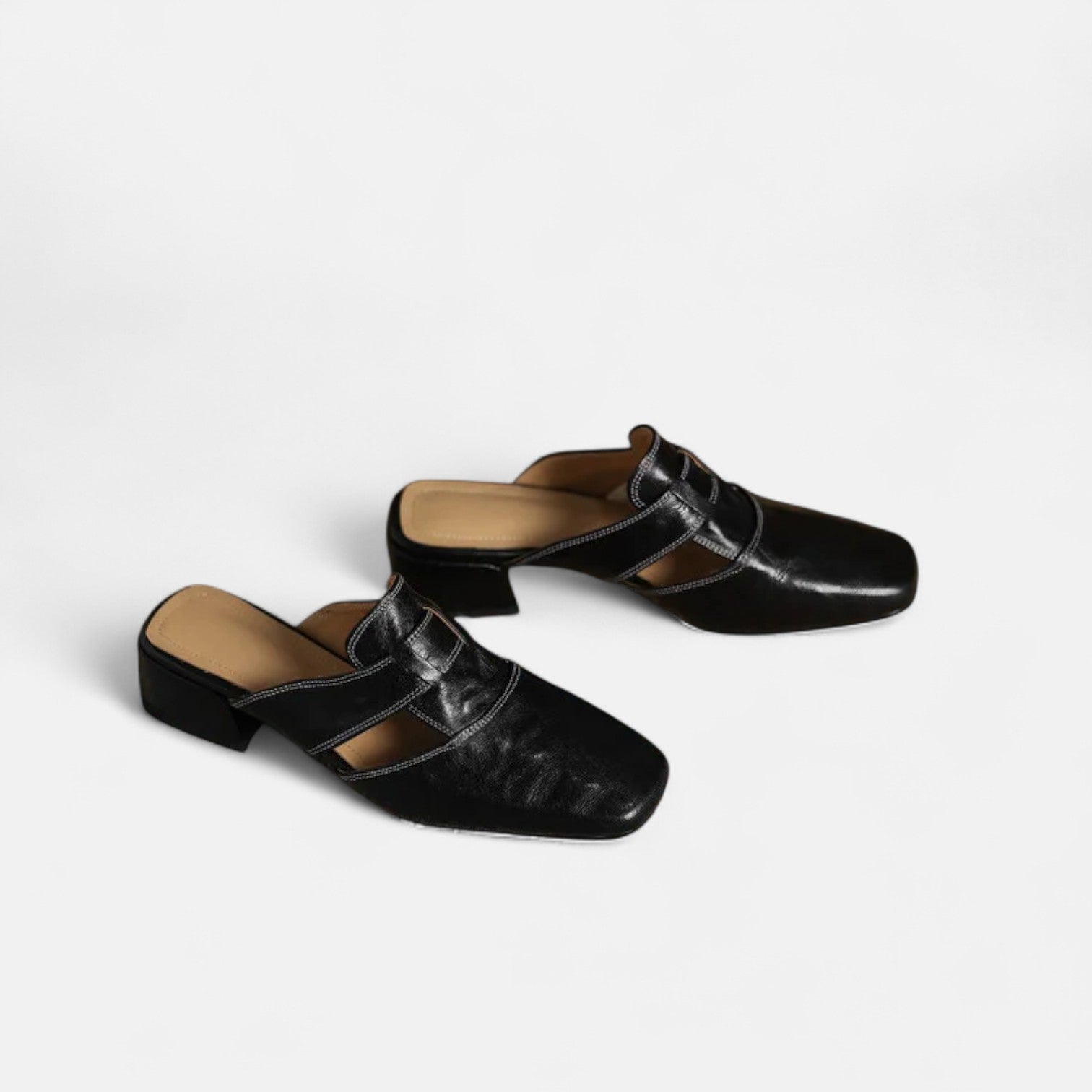 Black / 12