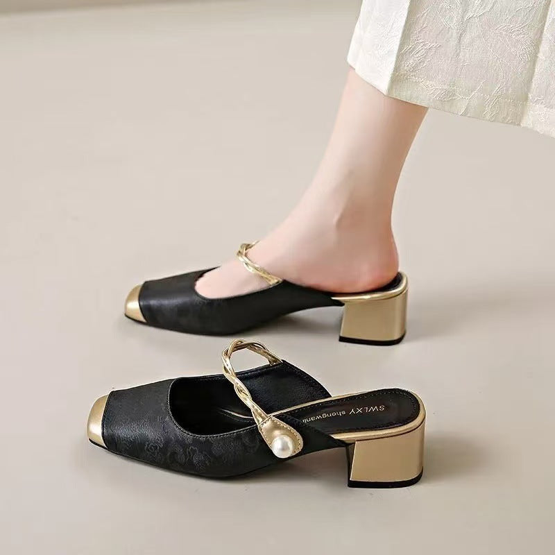 Black / 12