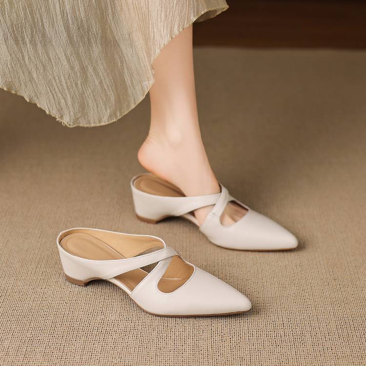 White / 12