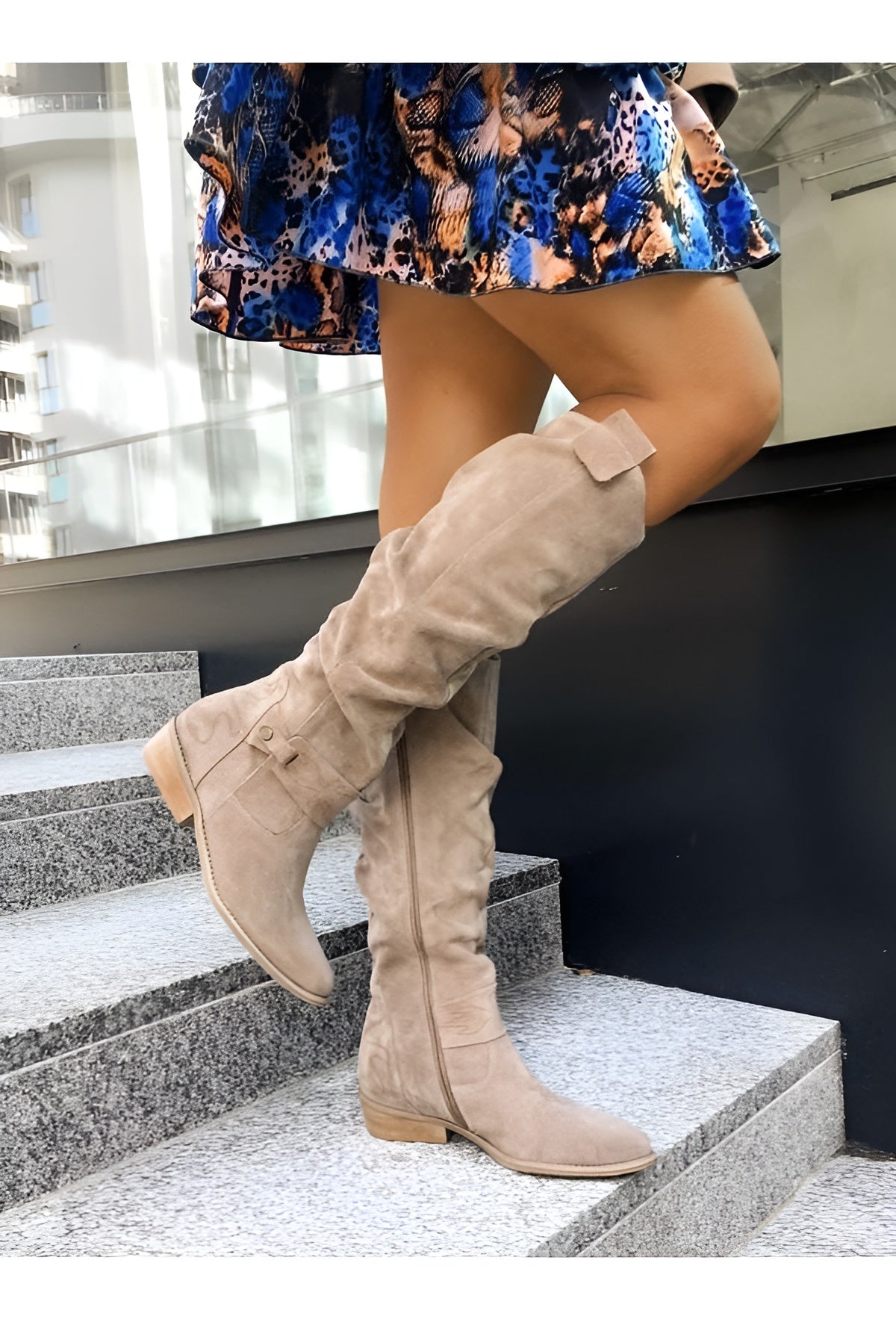 Beige (Low Stock) / 43