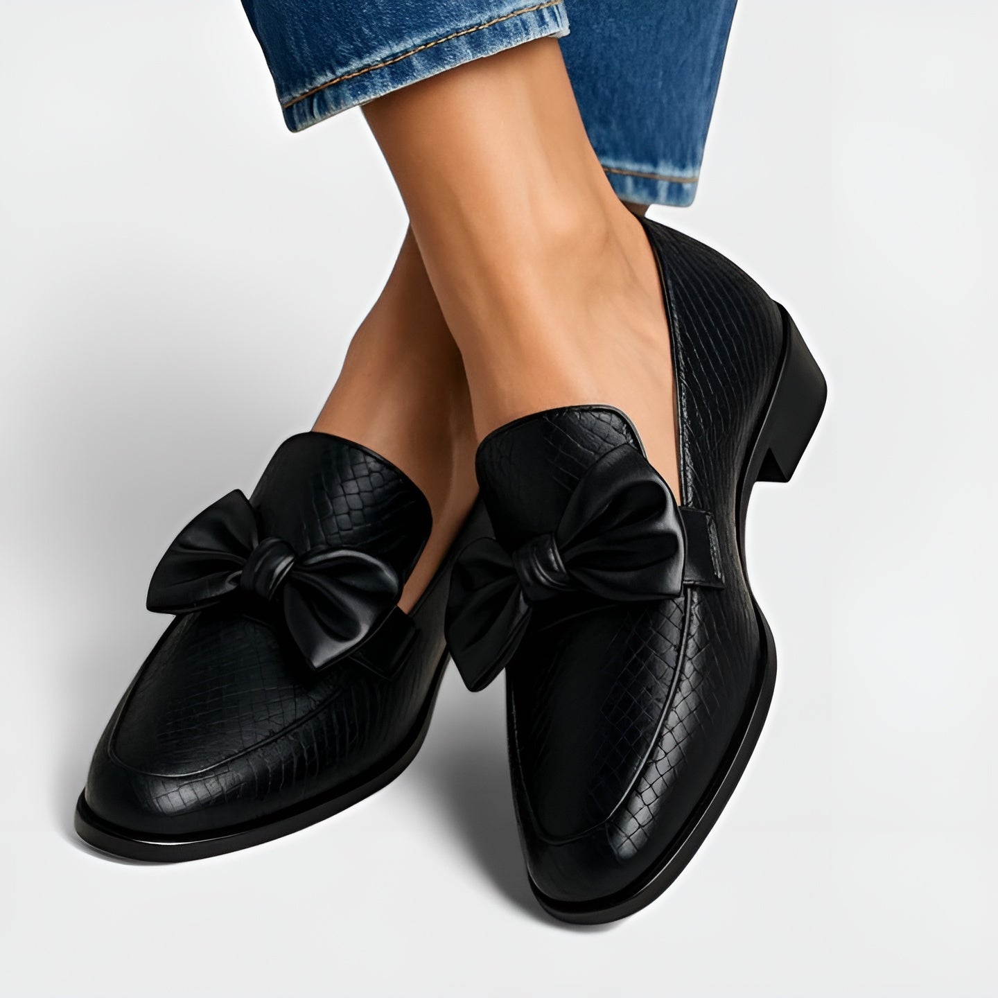 Black / 7.5