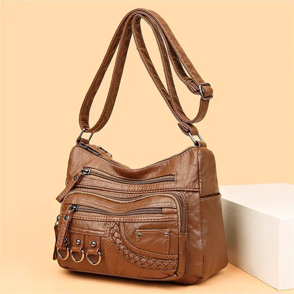 Brown / 25x18x9 cm (9.8 x 7.1 x 3.5 in)