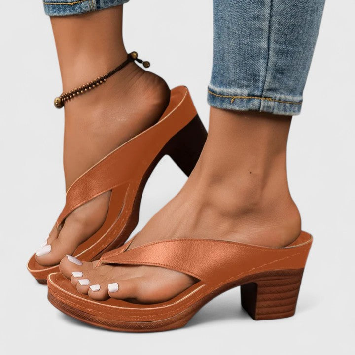 Brown / 12 US | 43 EU | 10 AU