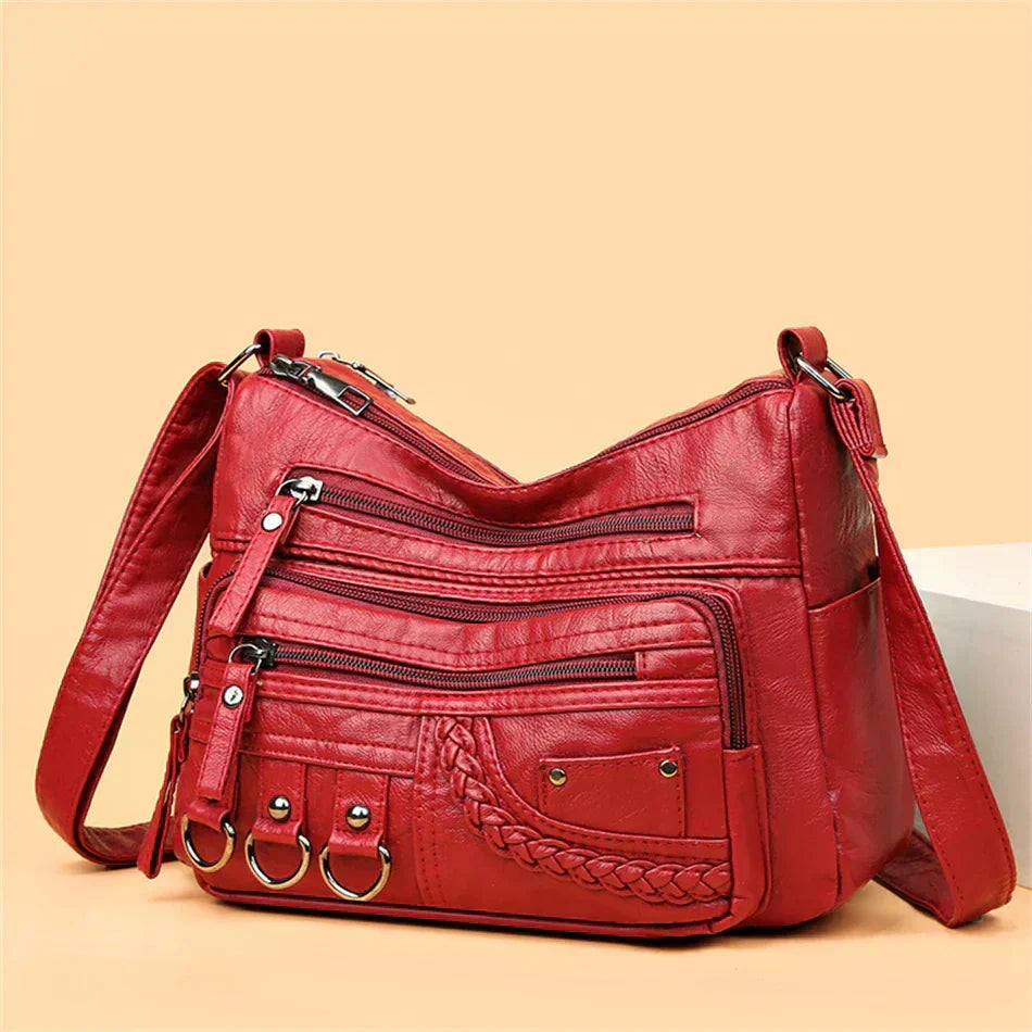 Red / 9.8 x 7.1 x 3.5 in