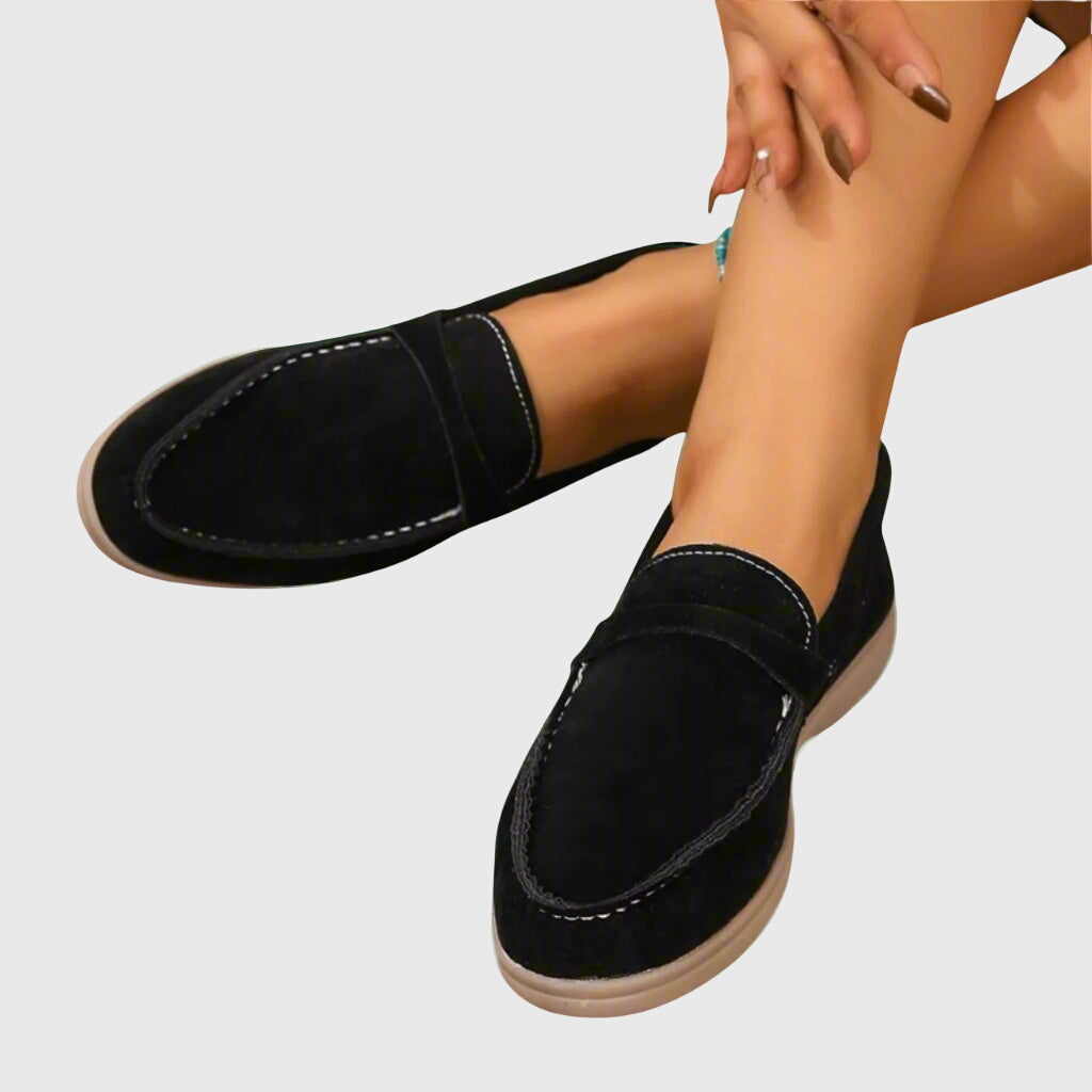 Black / 10