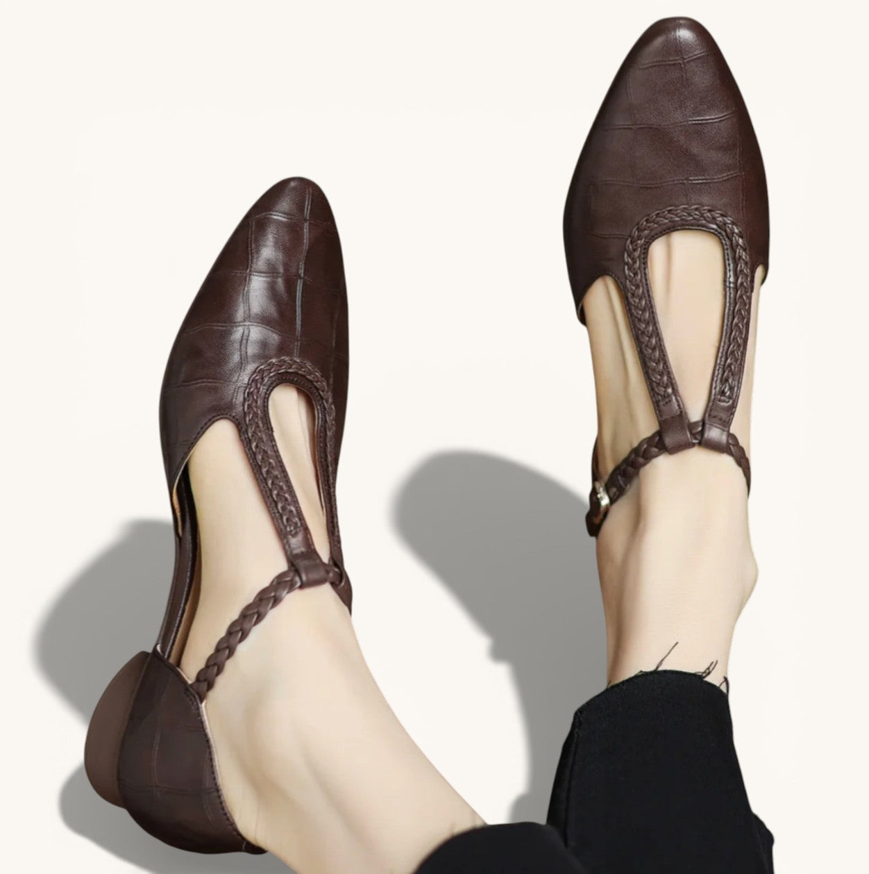 Dark Brown / 9
