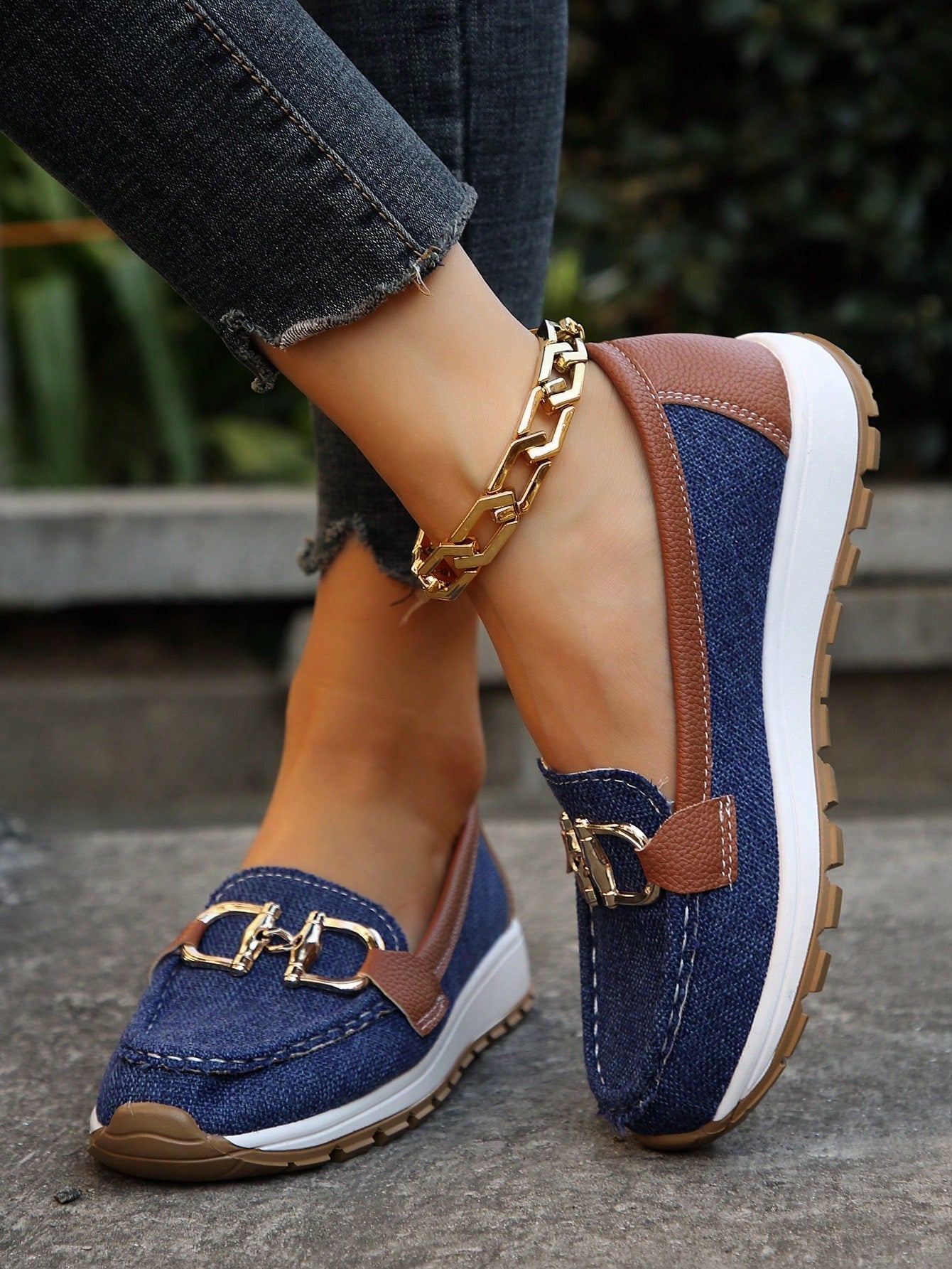 Navy Blue / 12