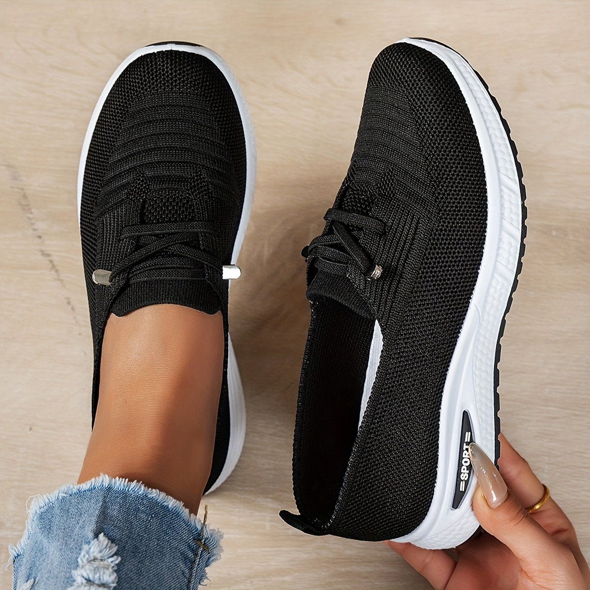 Black / 9