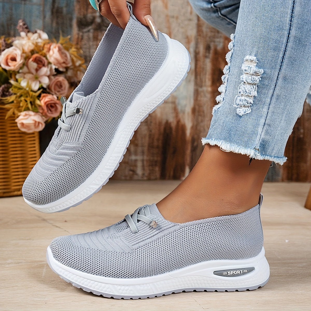 Grey / 9