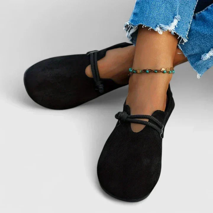 Black / 12
