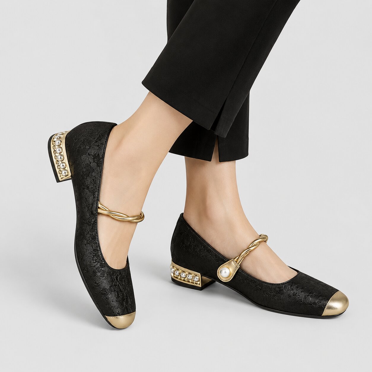 Black / US 13